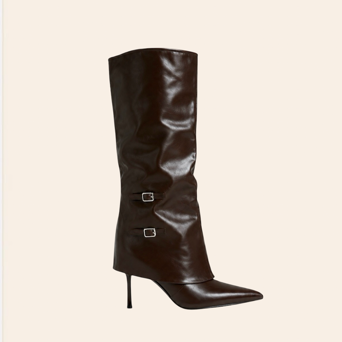 Elvira — Bottes Hautes à Talons et Boucles